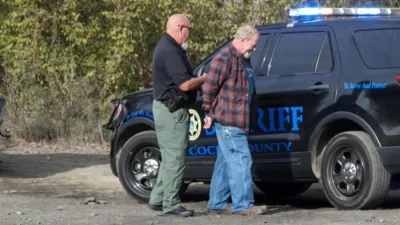 thumbnail - S14:E16 Resisting Arrest