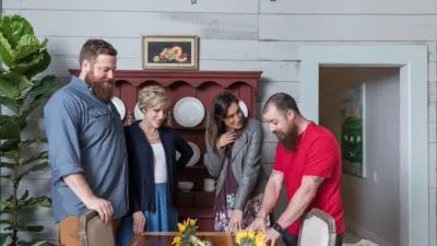 thumbnail - S2:E7 Move It or Lose It?