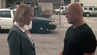 thumbnail - S7:E3 Money Shot