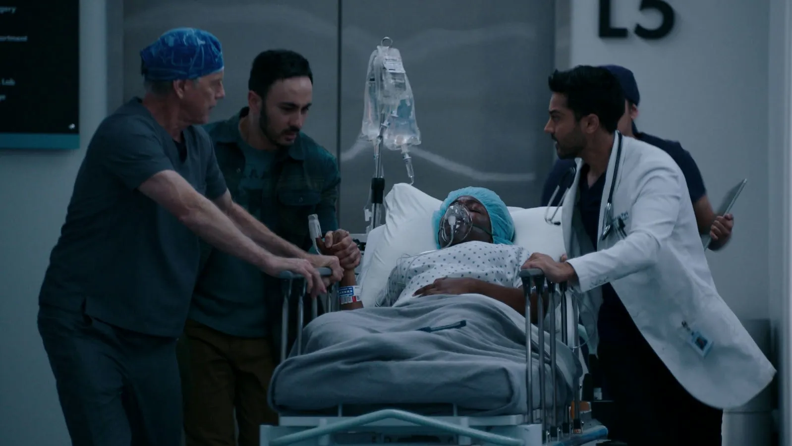 thumbnail - S6:E7 The Chimera