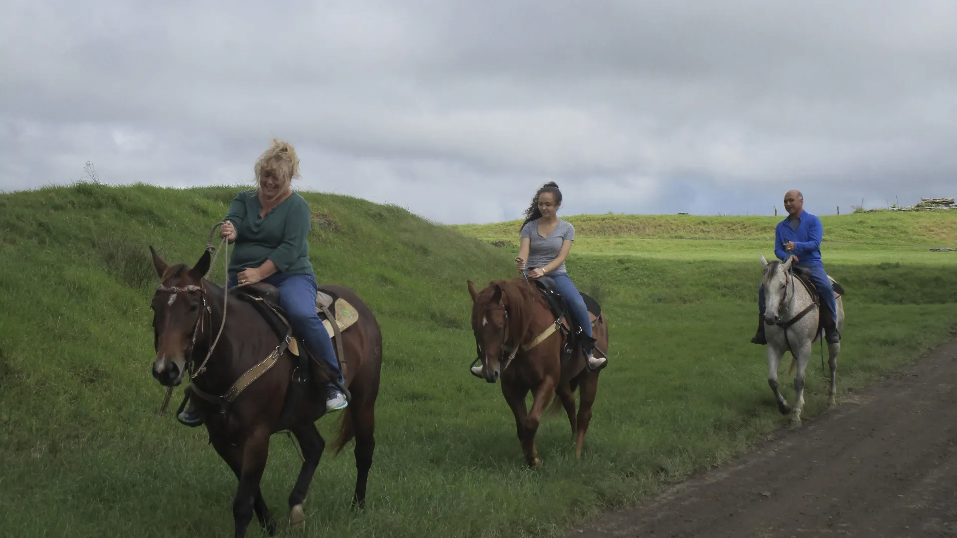 thumbnail - S13:E10 Seeking Small Town Charm on the Big Island