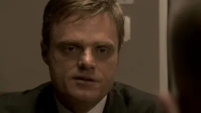 thumbnail - S5:E5 If It Bleeds, It Leads