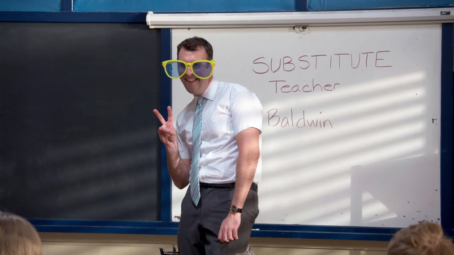 thumbnail - S3:E3 Substitute Dad