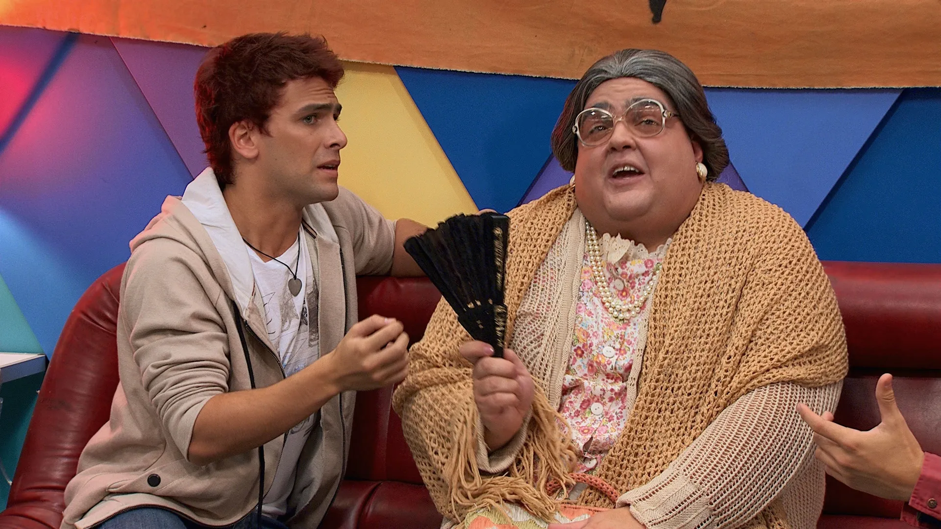 thumbnail - T2:E8 Avó no Comando