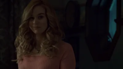 thumbnail - S3:E9 Familia Ante Omnia