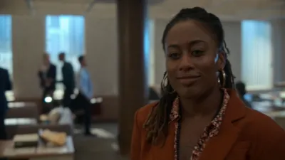 thumbnail - S5:E1 Shot in the Dark