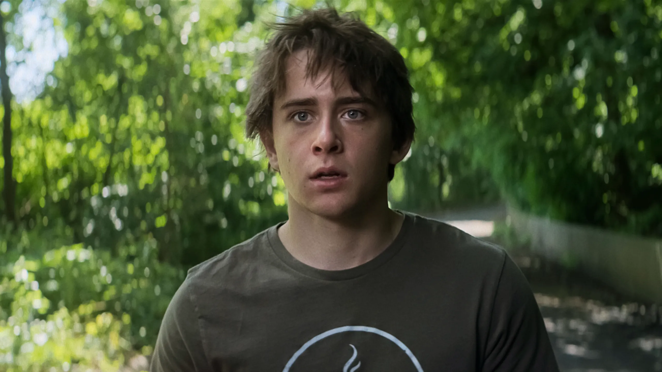 thumbnail - S1:E6 The Girl Next Door