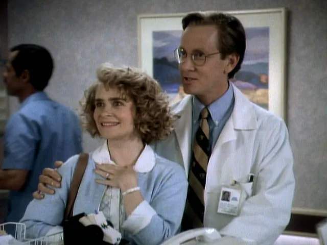 thumbnail - S4:E16 The Adventures of Sherlock Howser