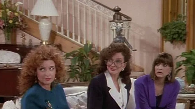 thumbnail - S6:E21 L.A. Story