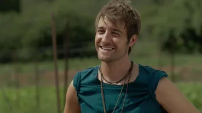 thumbnail - S1:E17 A Wedding Dress