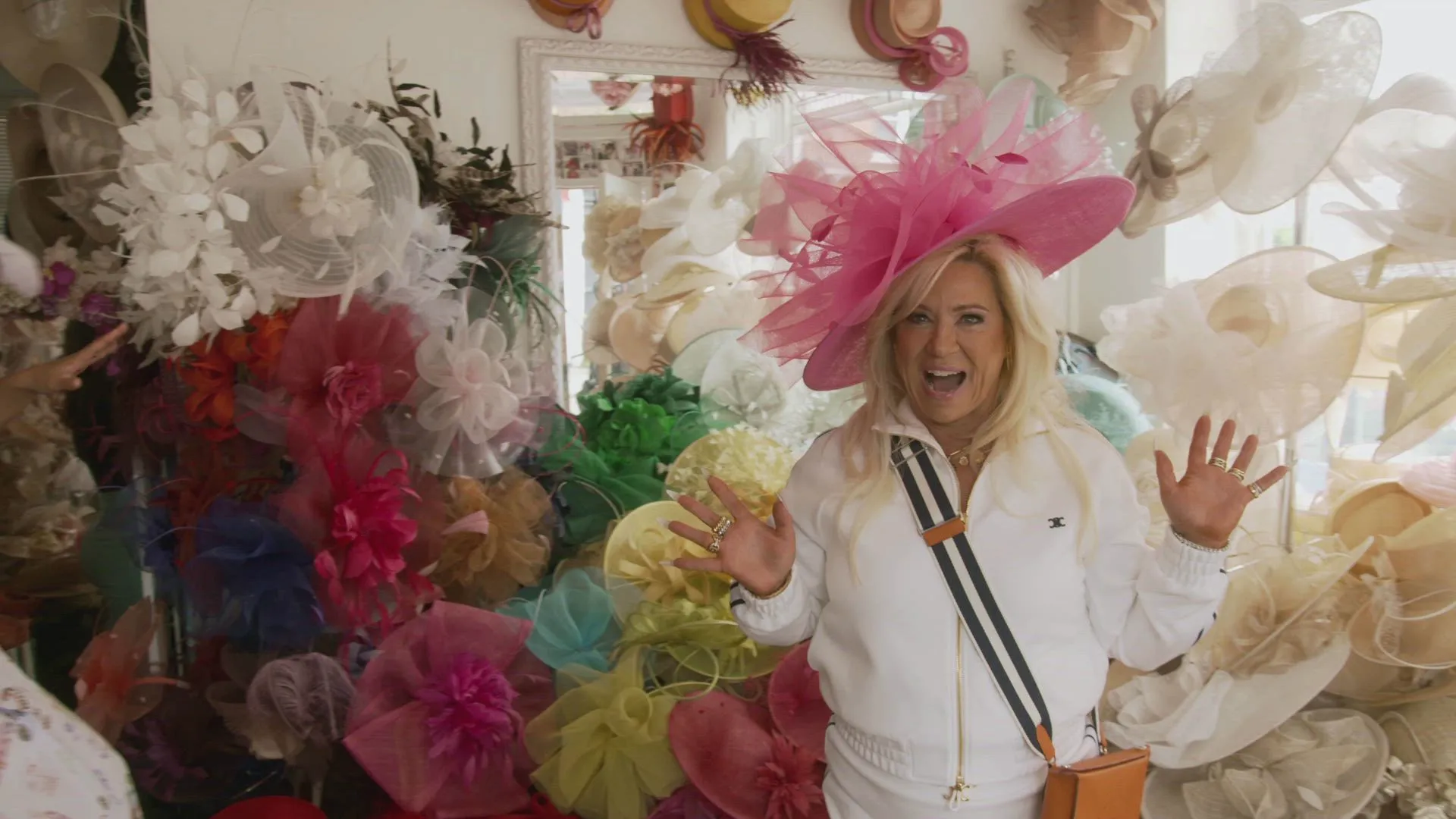 thumbnail - S1:E7 High Hair, High Tea
