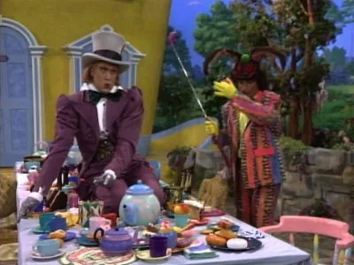 thumbnail - S1:E24 Party Pooped