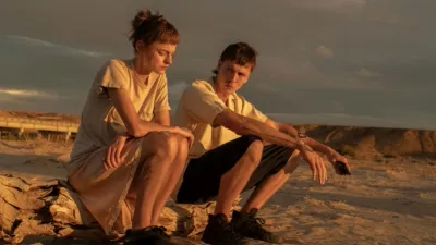 thumbnail - S1:E5 Chapter 5: Crypt