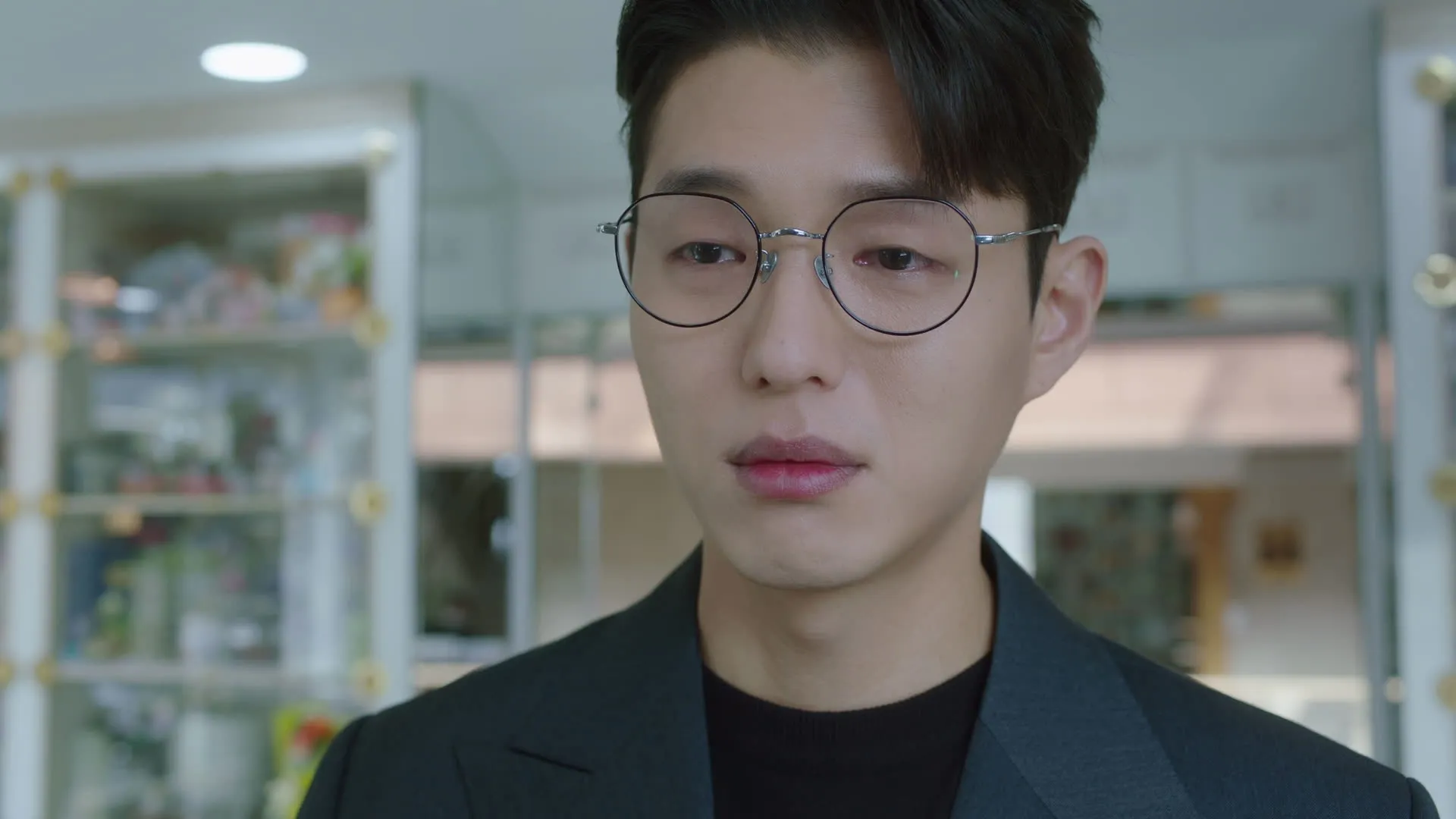 thumbnail - S1:E16 Episode 16