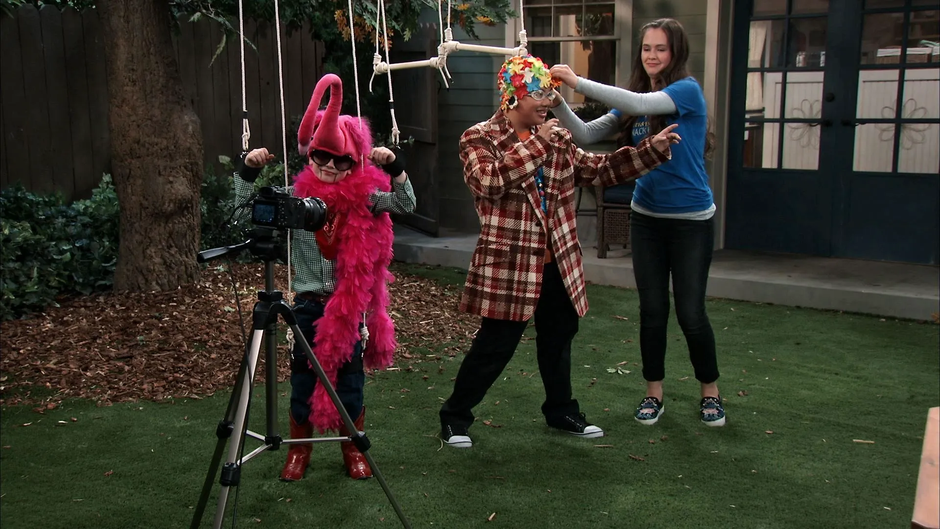 thumbnail - S2:E13 Would You Wrather Have A World Record?