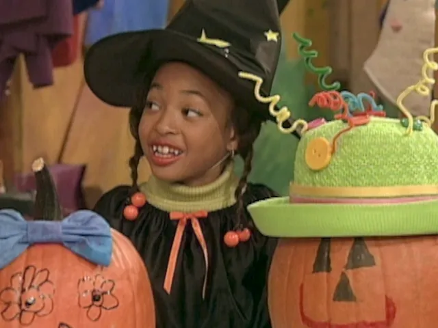 thumbnail - S2:E20 Trick or Treat