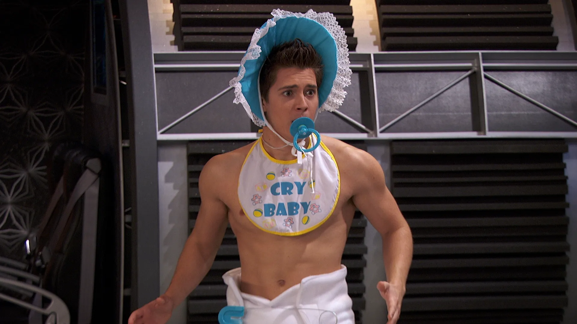 thumbnail - S4:E10 Spike vs. Spikette