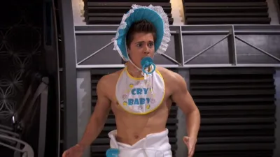 thumbnail - S4:E10 Spike vs. Spikette