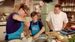 thumbnail - First Class Chefs: Family Style S1:E1 Salt & Pepper vs Sakura Dragons