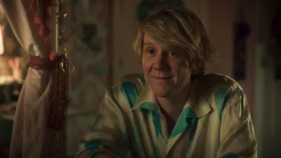 thumbnail - S2:E2 Jungle Centipede