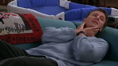 thumbnail - S7:E4 A Pain In The Neck