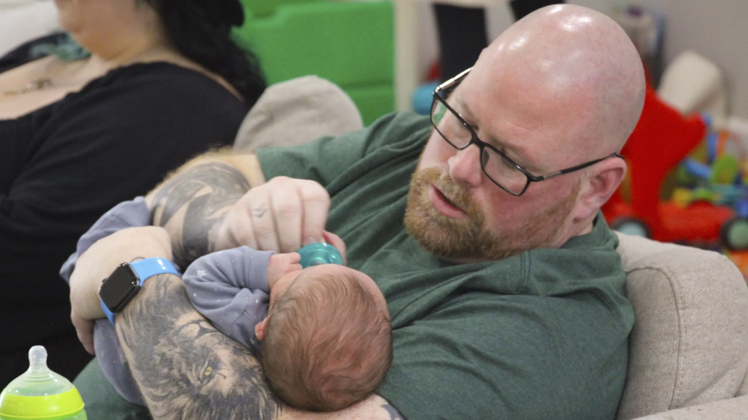 thumbnail - S1:E2 Poly Wants a Baby