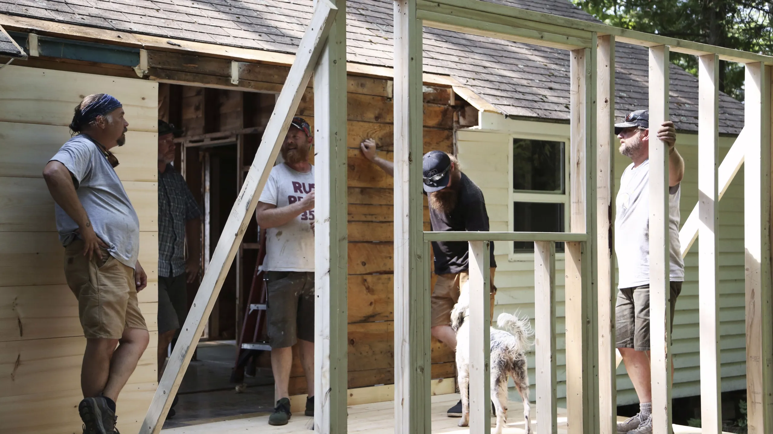 thumbnail - S7:E9 The Foster's Re-Renovation