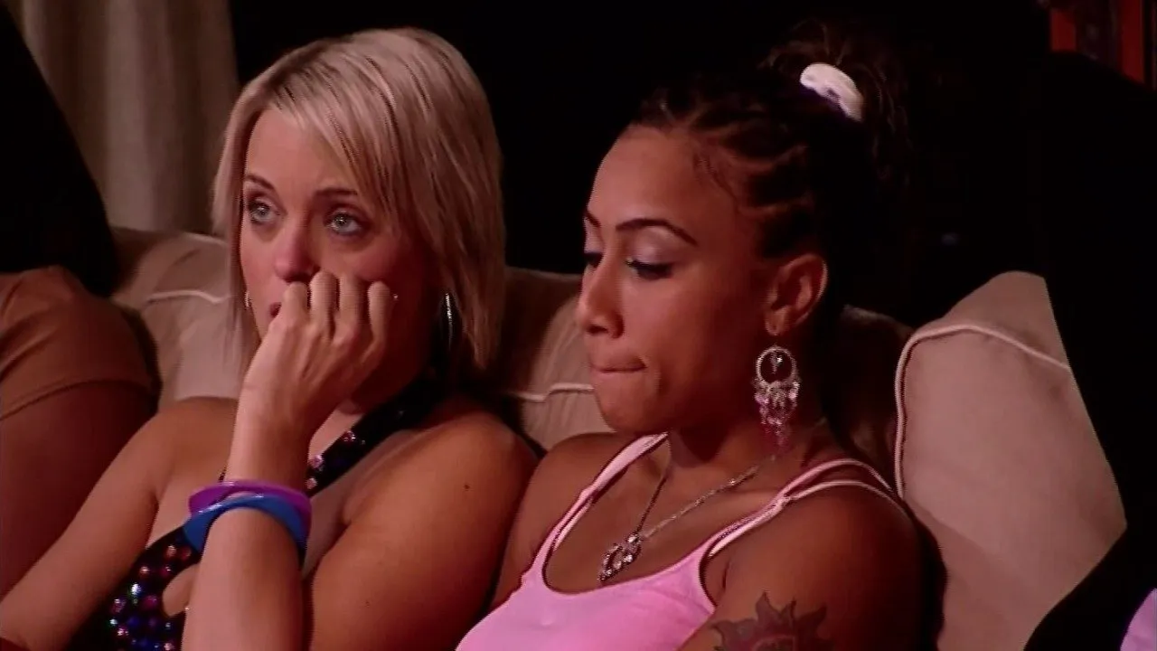 thumbnail - S1:E6 Intterogitted