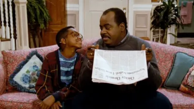 thumbnail - S1:E13 Man's Best Friend