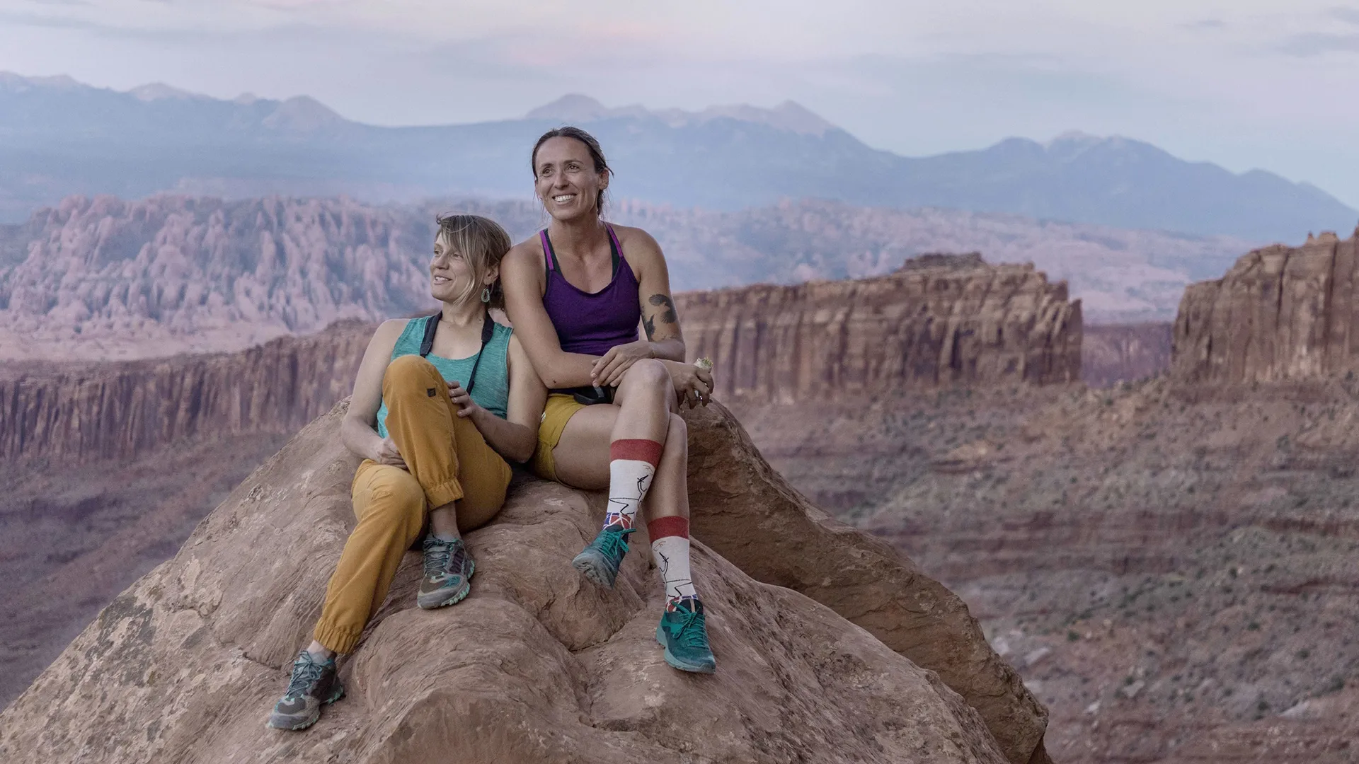 thumbnail - S1:E5 Krystle Wright: Heart Explosions