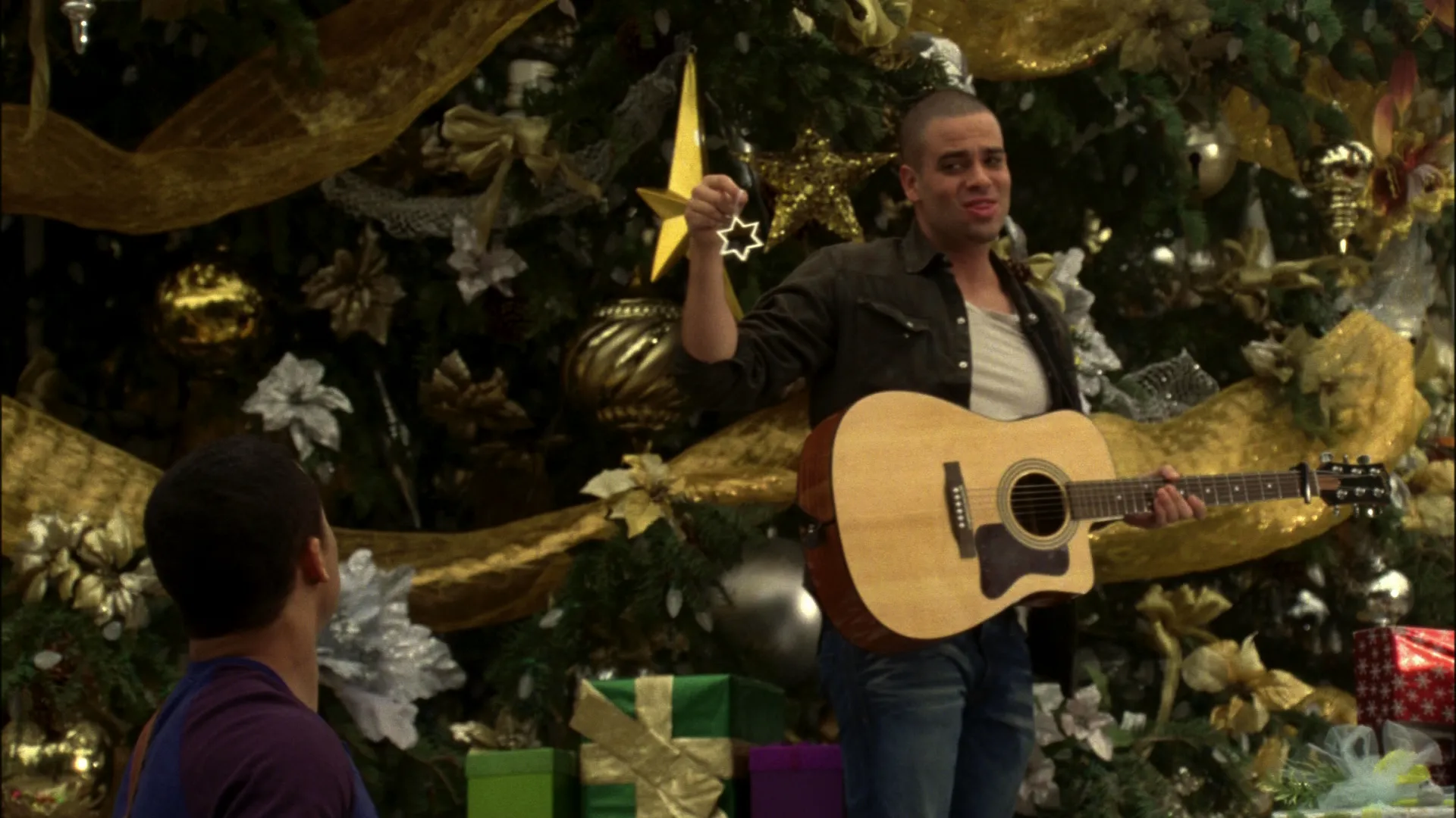 thumbnail - S4:E10 Glee, Actually