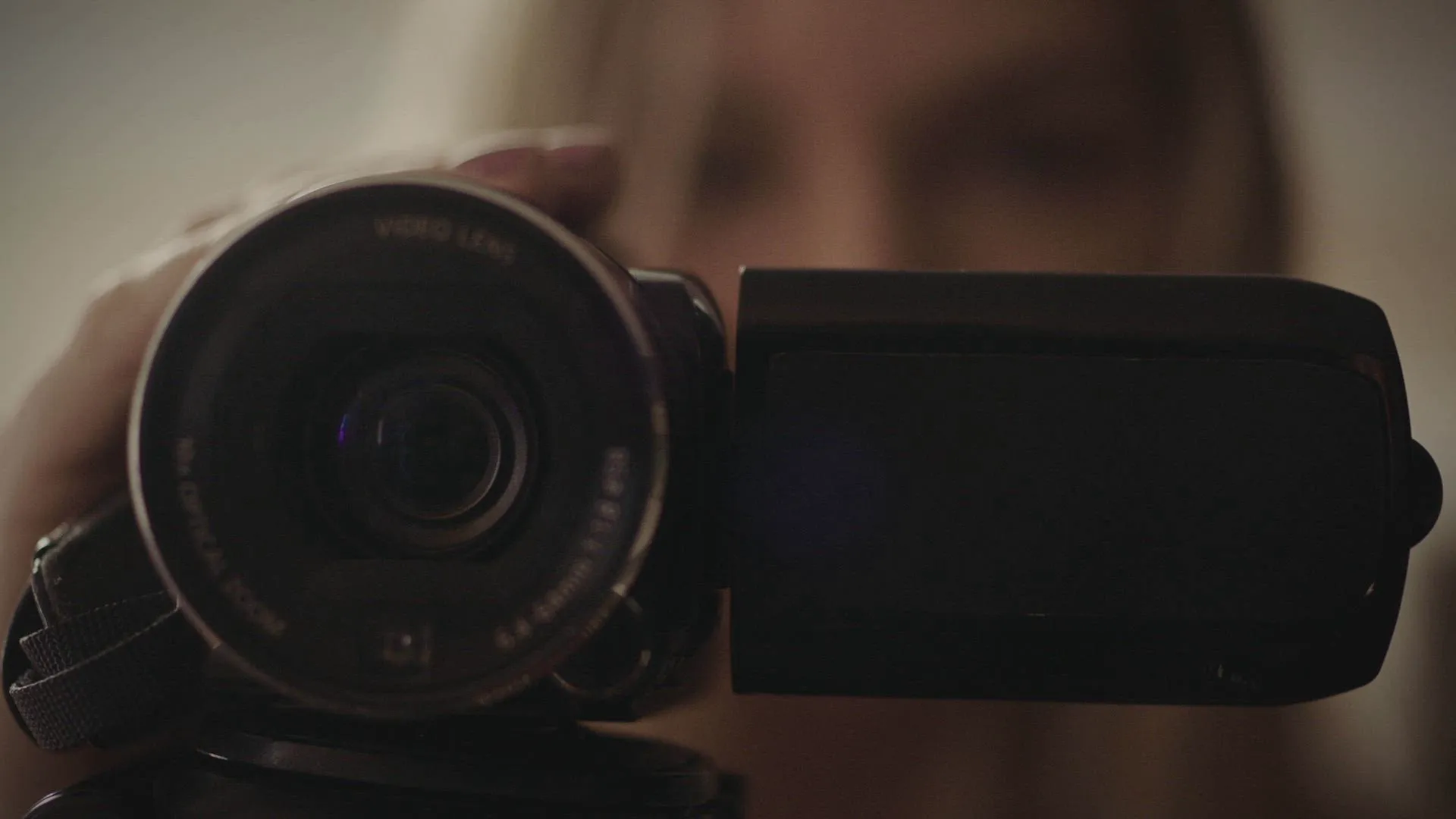 thumbnail - S1:E1 Birth of the Sex Tape