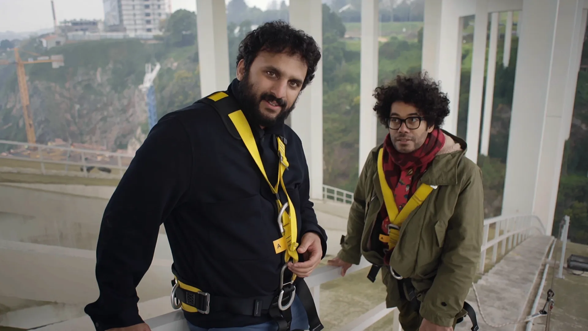 thumbnail - S8:E2 Porto