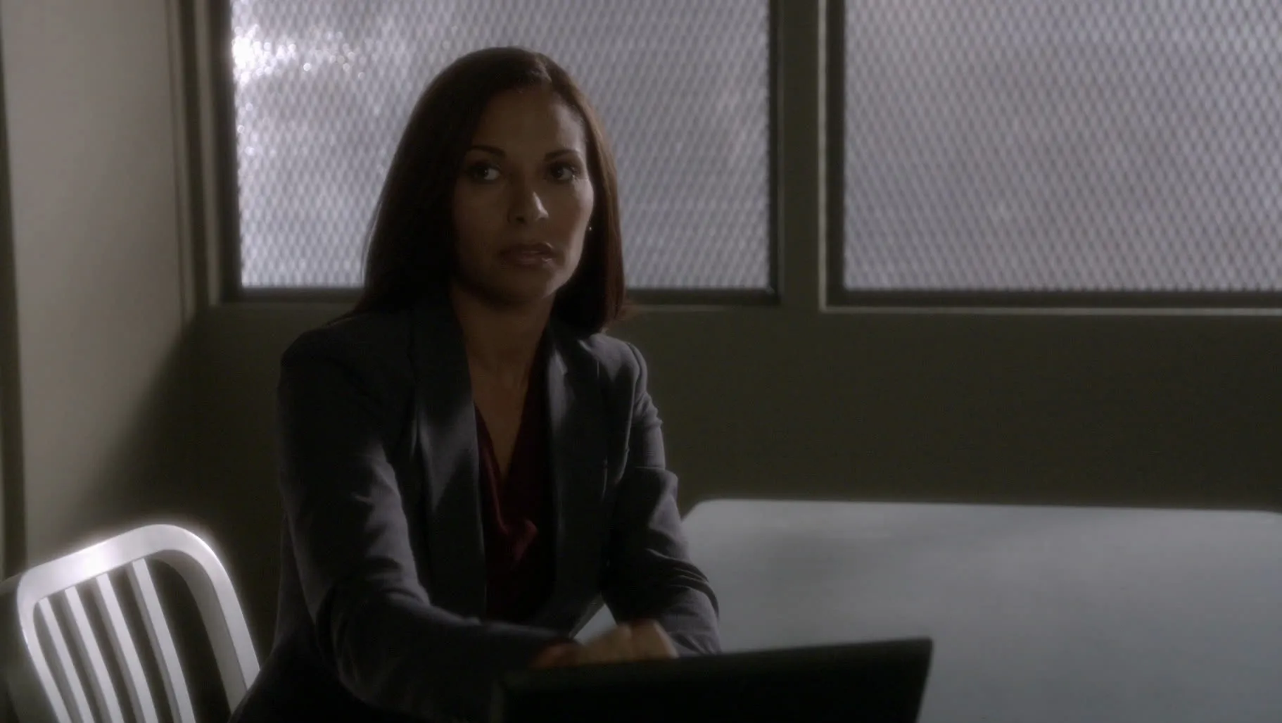 thumbnail - S11:E8 Alibi