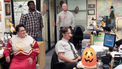 thumbnail - S9:E5 Here Comes Treble