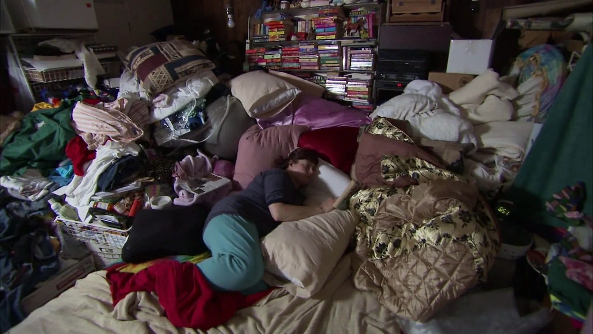 thumbnail - S2:E1 Homeless Man with a House