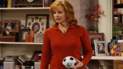 thumbnail - S6:E11 She's With the Band