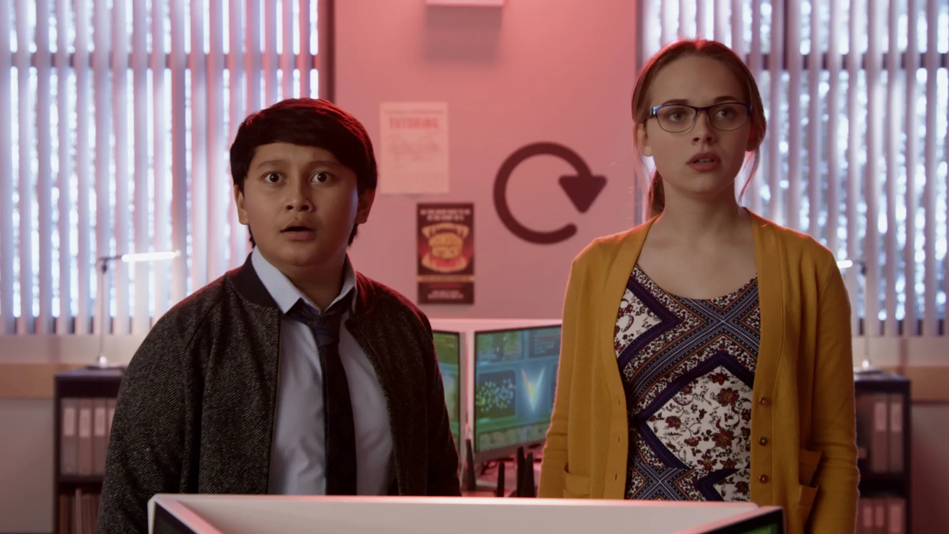 thumbnail - S2:E3 Versus the Outbreak