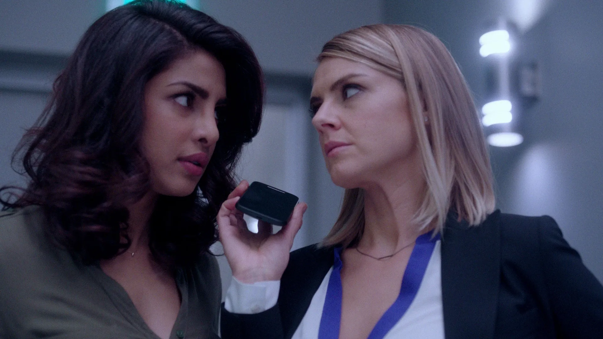 thumbnail - S1:E16 Clue