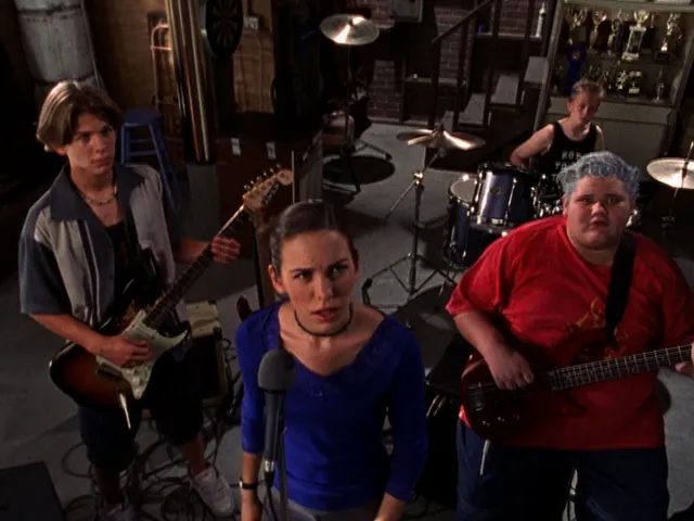 thumbnail - S1:E14 The Battle of the Bands