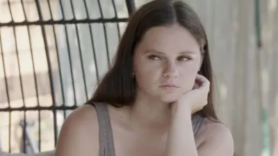 thumbnail - S9:E9 Shaken, Not Stirred!