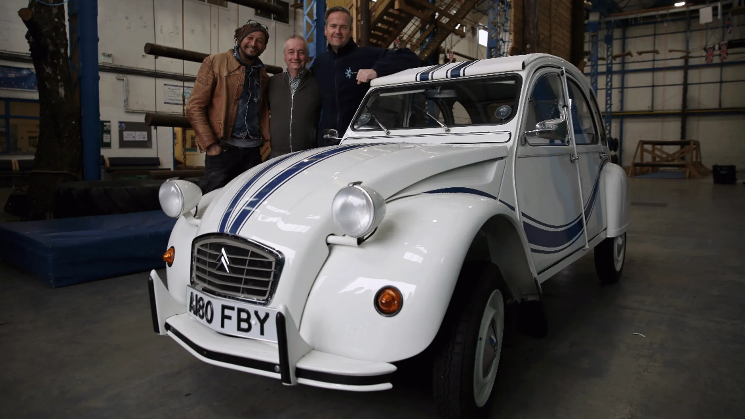 thumbnail - T7:E10 Citroen 2CV