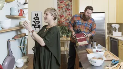 thumbnail - S2:E8 Colorful Custom Cottage