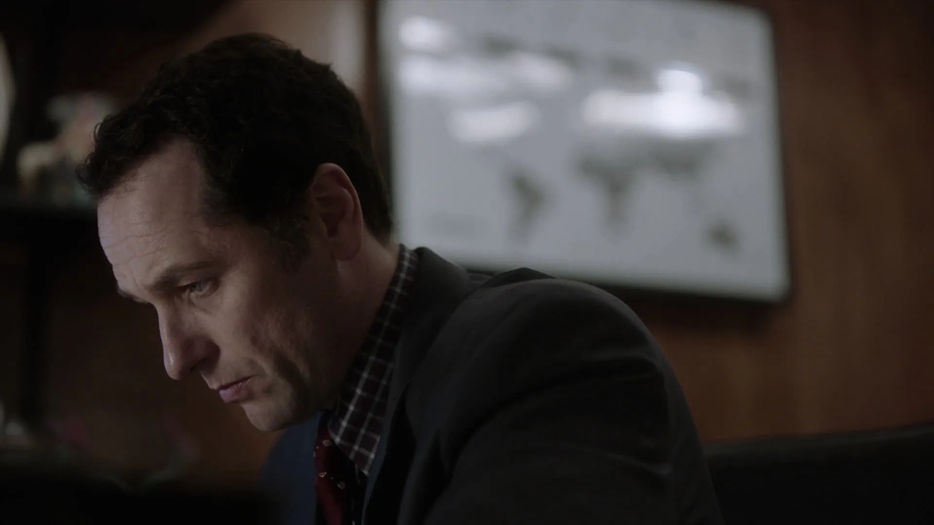 thumbnail - S6:E8 The Summit