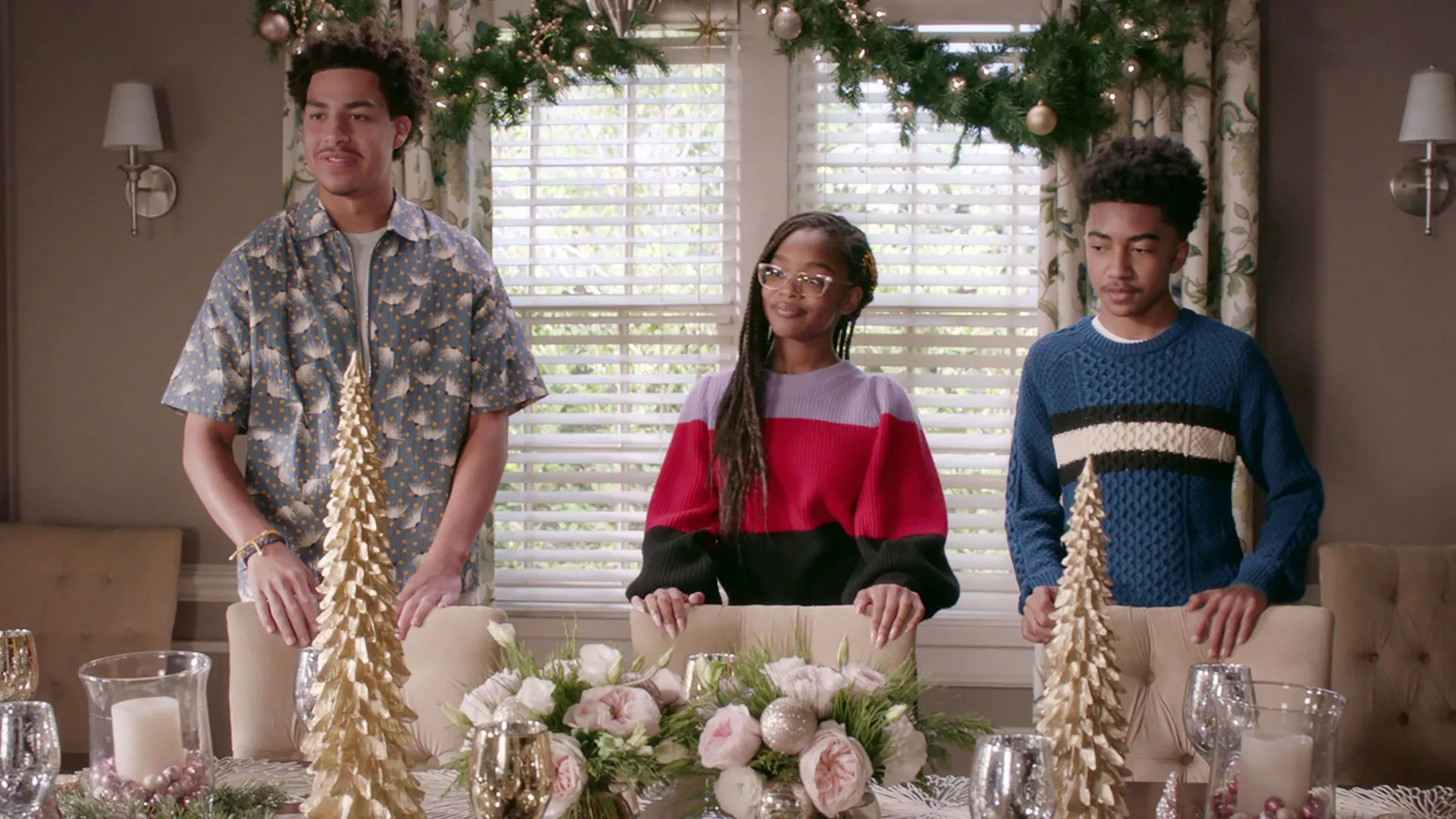 thumbnail - S7:E8 Compton Around the Christmas Tree