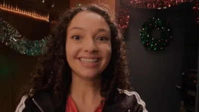 thumbnail - S3:E2 Stuck in a Christmas Race