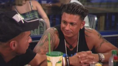 thumbnail - S6:E9 Make It Unofficial