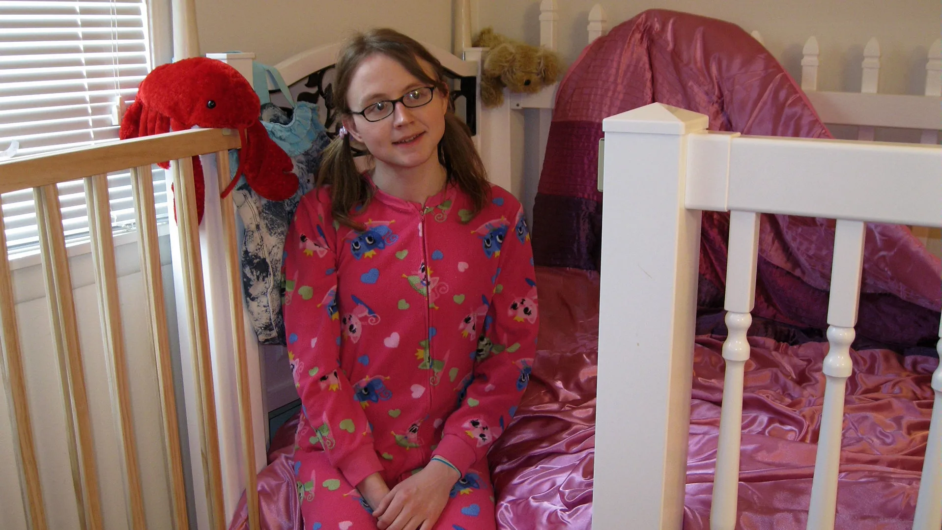 thumbnail - S2:E3 Wears Diapers/Eats Dryer Sheets