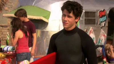 thumbnail - S2:E2 Back to the Beach