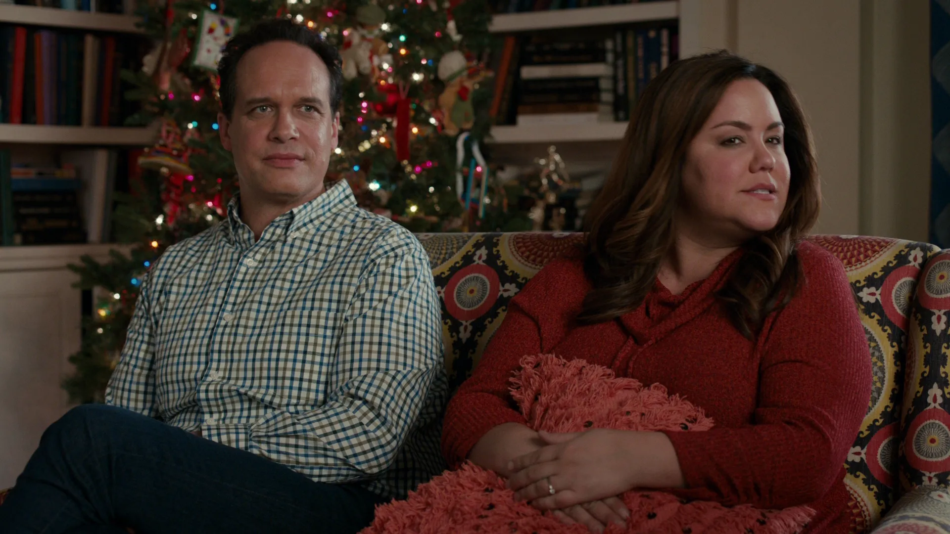thumbnail - S4:E10 The Bromance Before Christmas